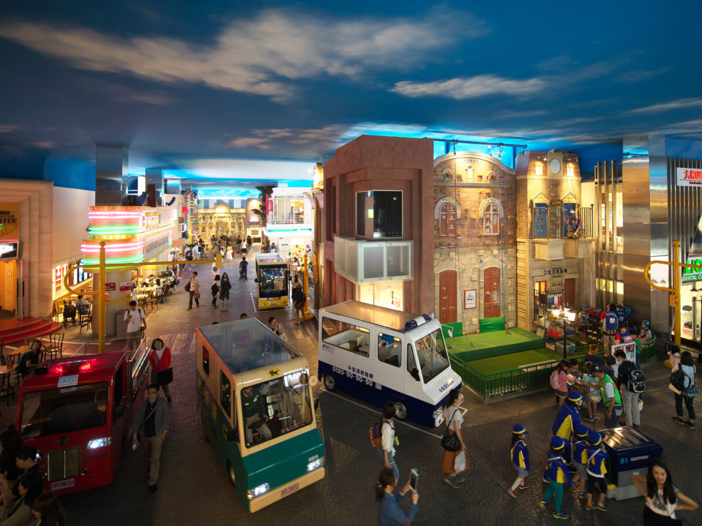 キッザニア東京で職業体験！働く楽しさを子どもたちが体感