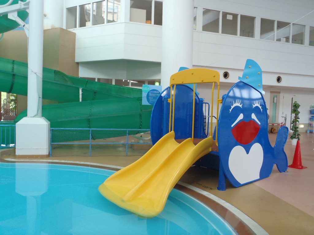 未就学児対象のキッズプールの様子／アクアブルー多摩（東京都）