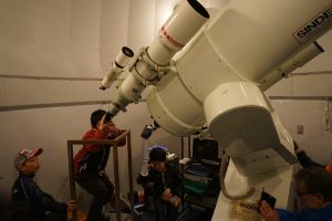 「旭高原元気村」で星空観察や動物とふれあい体験!ロッジに1泊も人気