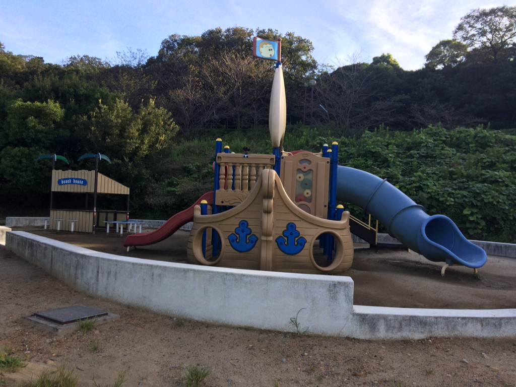 幼児も楽しめる船の複合遊具／半田運動公園（愛知県）