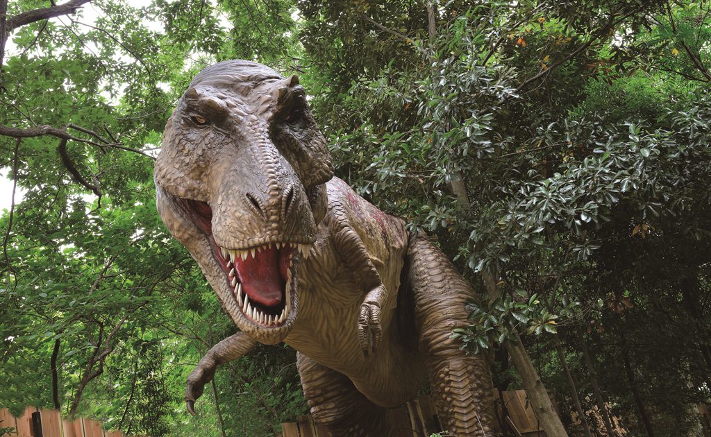 リアルな恐竜が22種類もいる森を探検！「ディノアドベンチャー名古屋