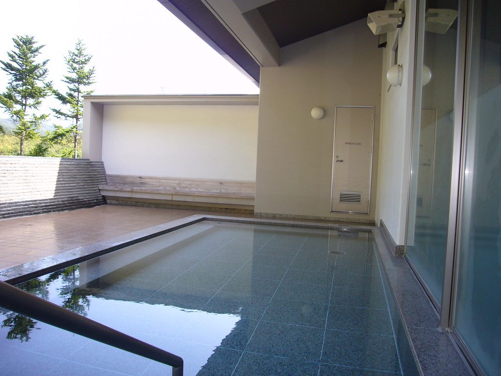 和風・洋風の露天風呂付き大浴場/盛岡市余熱利用健康増進センター ゆぴあす(岩手県/盛岡市)