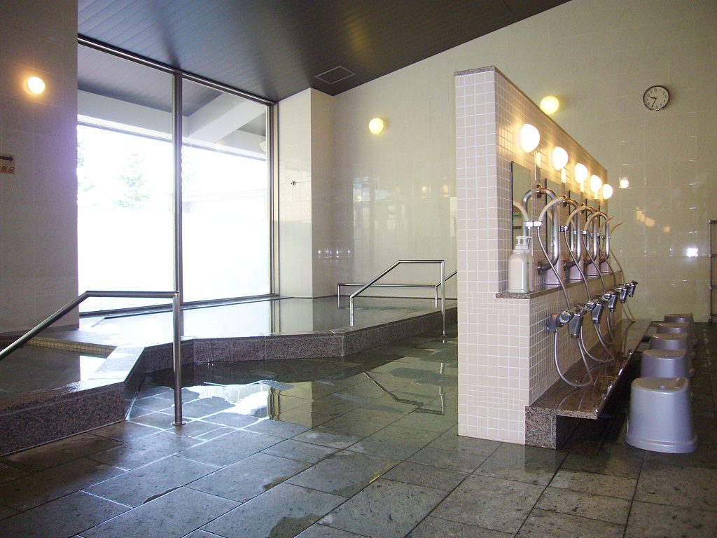 和風・洋風の露天風呂付き大浴場/盛岡市余熱利用健康増進センター ゆぴあす(岩手県/盛岡市)