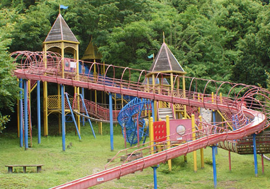 「森のひろば」の遊具/えひめこどもの城(愛媛県/松山市)