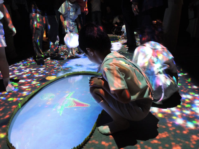 デジタル映像と融合したアート体験/えひめこどもの城(愛媛県/松山市)