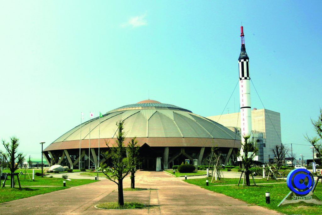 UFOのような外観のコスモアイル羽咋（石川県）