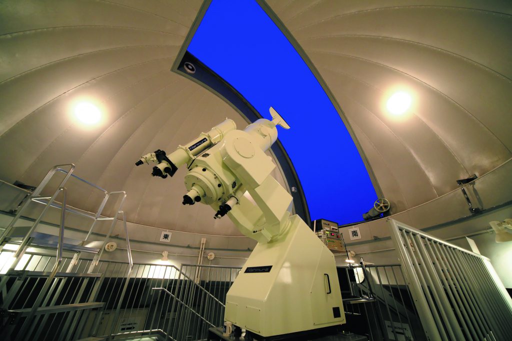 巨大な天体望遠鏡／明石市立天文科学館（兵庫県）