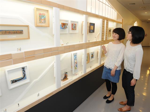 かまぼこ板のアート作品／鈴廣のかまぼこ博物館（神奈川県／小田原市）