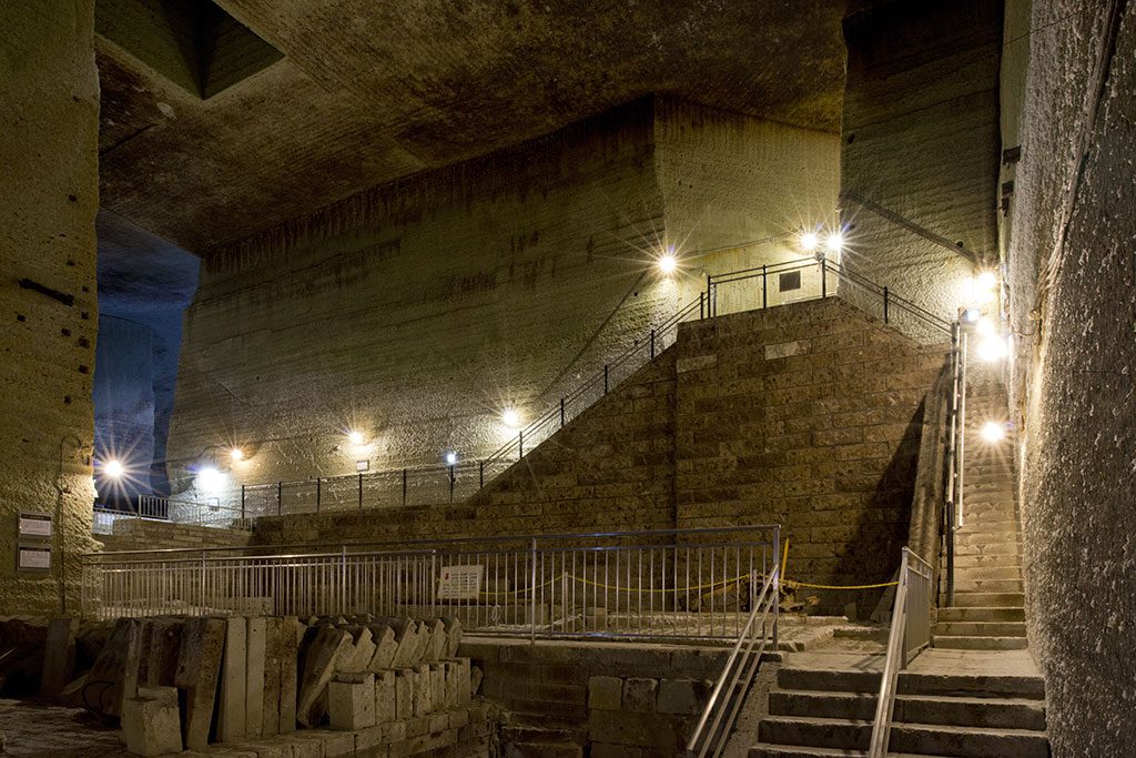 資料館地下にある大谷石地下採掘場跡/大谷資料館(栃木県/宇都宮市)