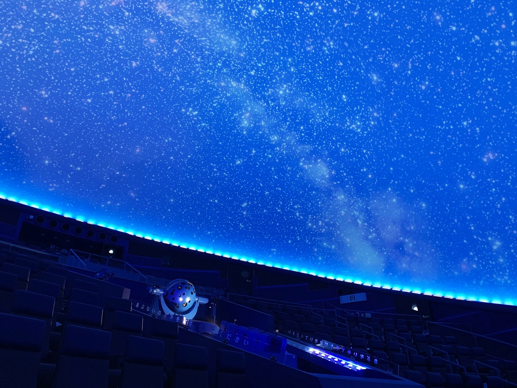 内装も一新した最新のプラネタリウム内部／浜松科学館「みらいーら」（静岡県／浜松市）