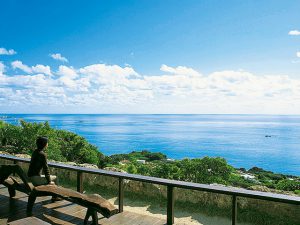 沖縄南部の海が見えるカフェ5選!子連れドライブのランチにもおすすめ
