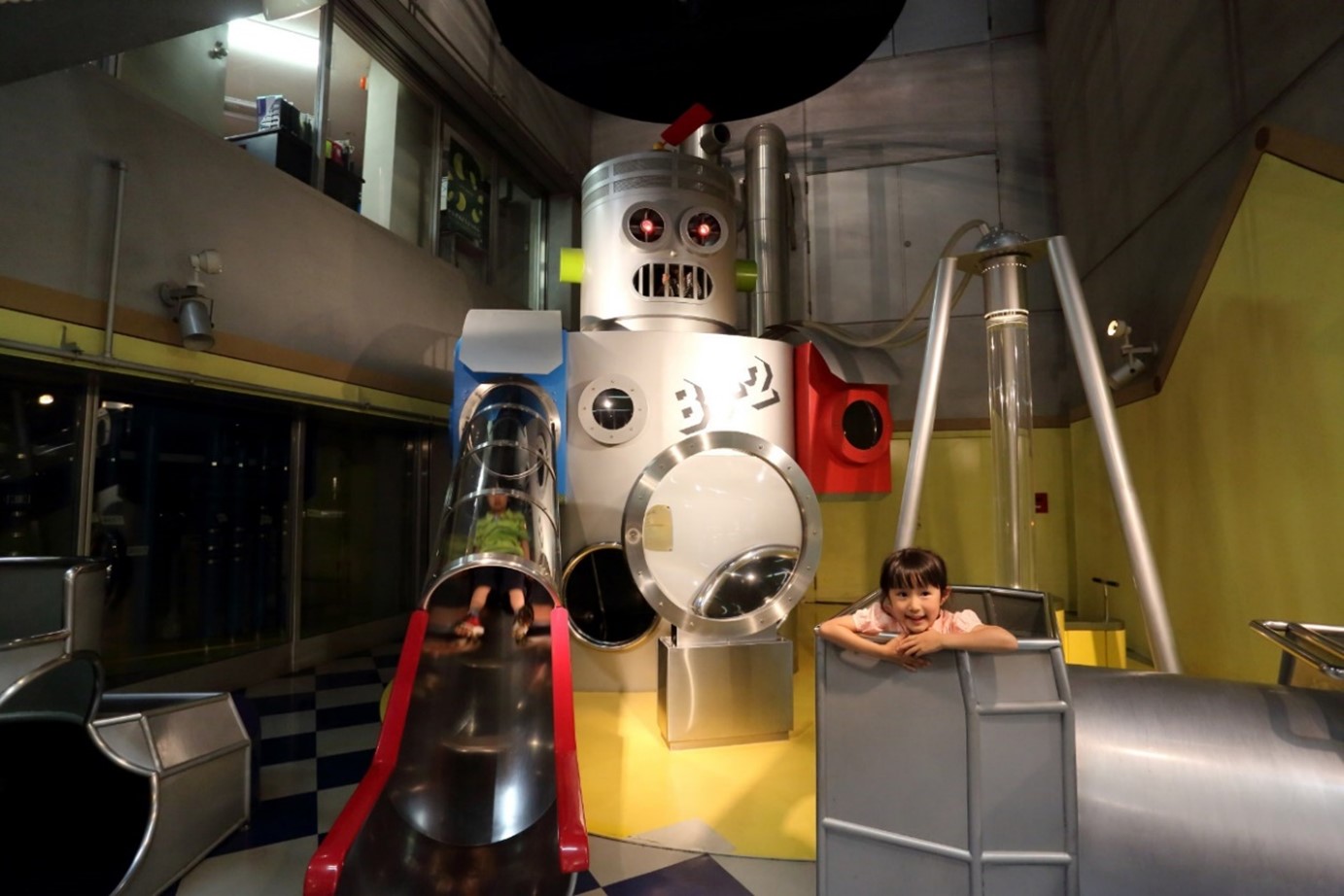 触ったり、動かしたりして楽しく物理や数学の法則を学べる「宇宙研究室」／はまぎん こども宇宙科学館（神奈川県／横浜市）width=