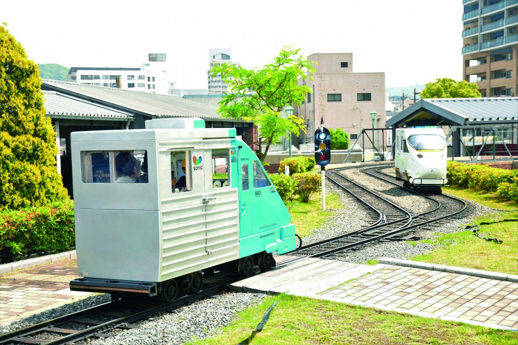 ミニ鉄道公園のミニ列車/九州鉄道記念館(福岡県/北九州市)