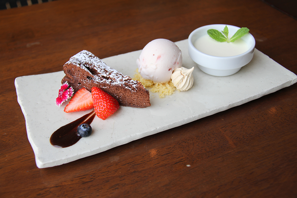 ドルチェも充実の「 ピッツェリア ラ・フォルナーチェ」／INAX ライブミュージアム（愛知県／常滑市）