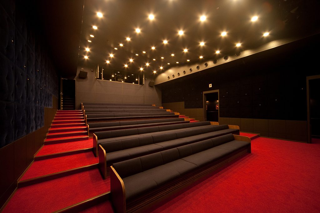 200インチの大型スクリーンを備えたF シアター/川崎市 藤子・F・不二雄ミュージアム(神奈川県)