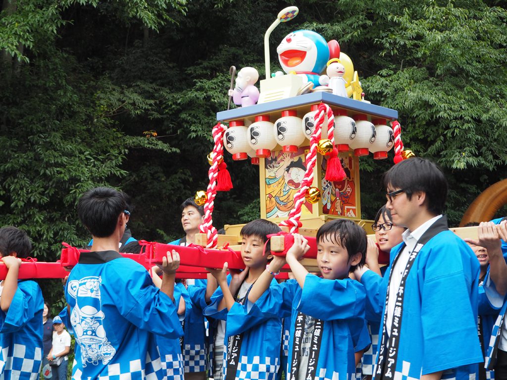 8周年記念祭のドラえもんみこし/川崎市 藤子・F・不二雄ミュージアム(神奈川県)