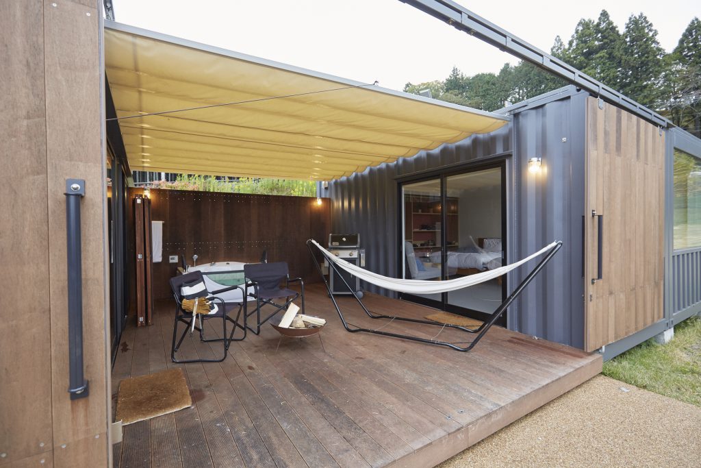 ふかふかベッドのあるコンテナ型キャビン／藤乃煌　富士御殿場（静岡県／御殿場市）