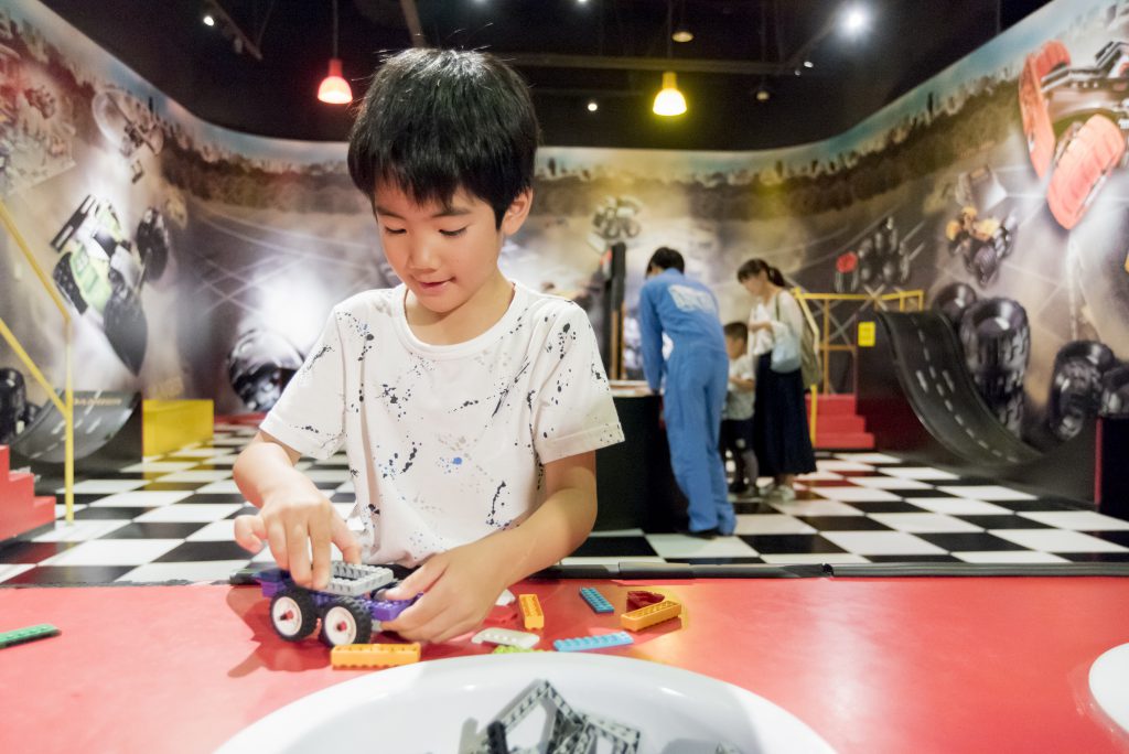 「レゴ®レーサービルド&テストゾーン」/レゴランド®・ディスカバリー・センター東京(東京都/港区)