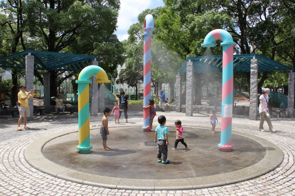 人気スポットの「水のモニュメント」／子供の森公園（東京都／品川区）