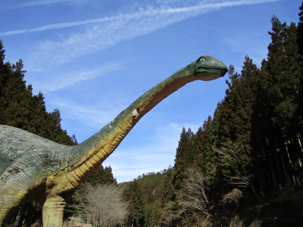 ディプロドクスの復元模型／小原洞窟恐竜ランド＆極楽洞（和歌山県／かつらぎ町）