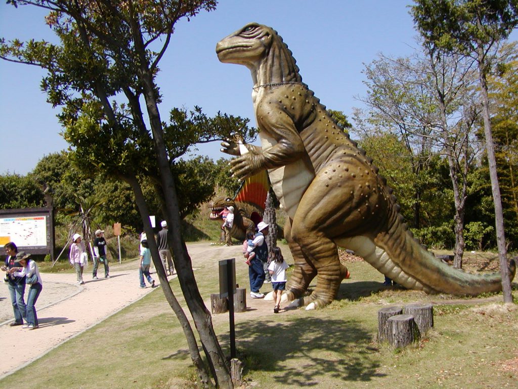 イグアノドンの復元模型/蜂ヶ峯総合公園(山口県/和木町)