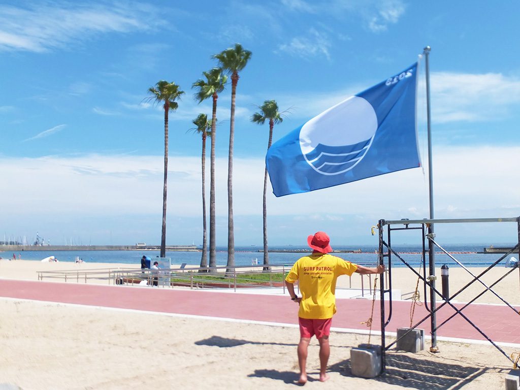 家族で海水浴に行くなら須磨海水浴場へ！ブルーフラッグ取得で快適度お墨付き
