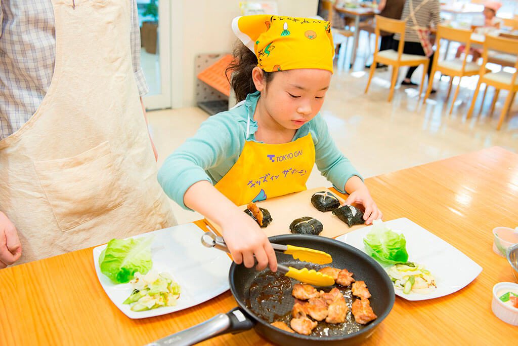 「プログラミング的思考」を9歳までの体験あそびで育てる【未来に役立つ力1】