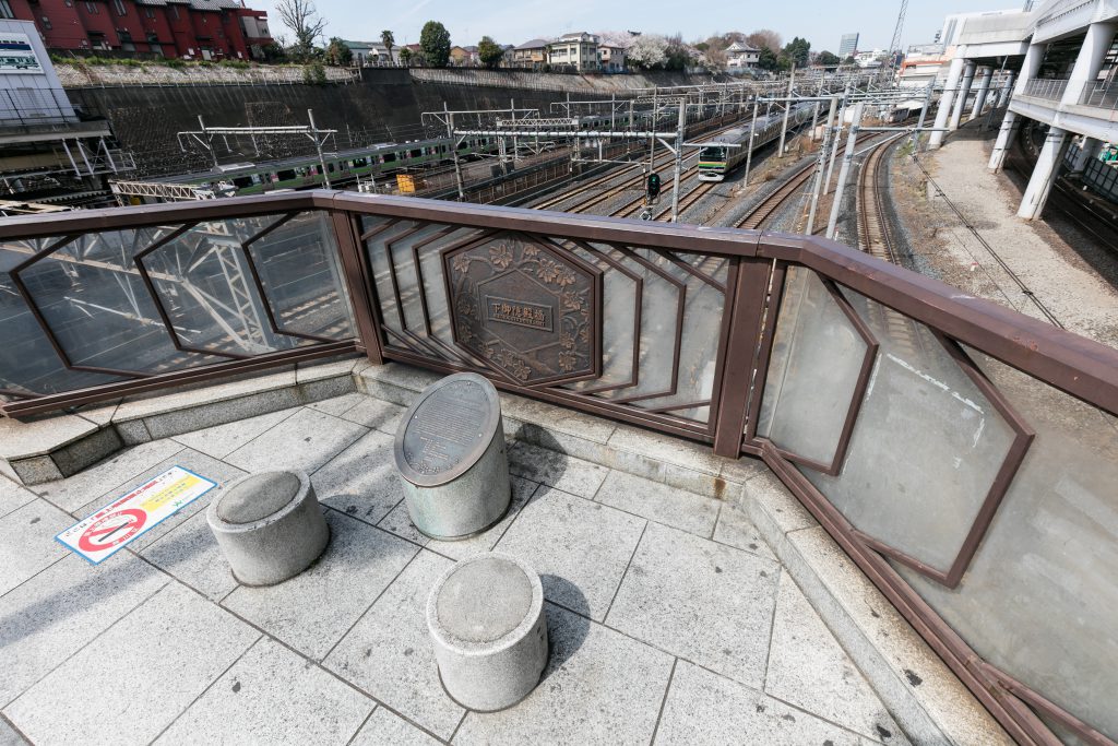 電車を見渡せるバルコニー/下御隠殿橋(トレインミュージアム)(東京都/荒川区)