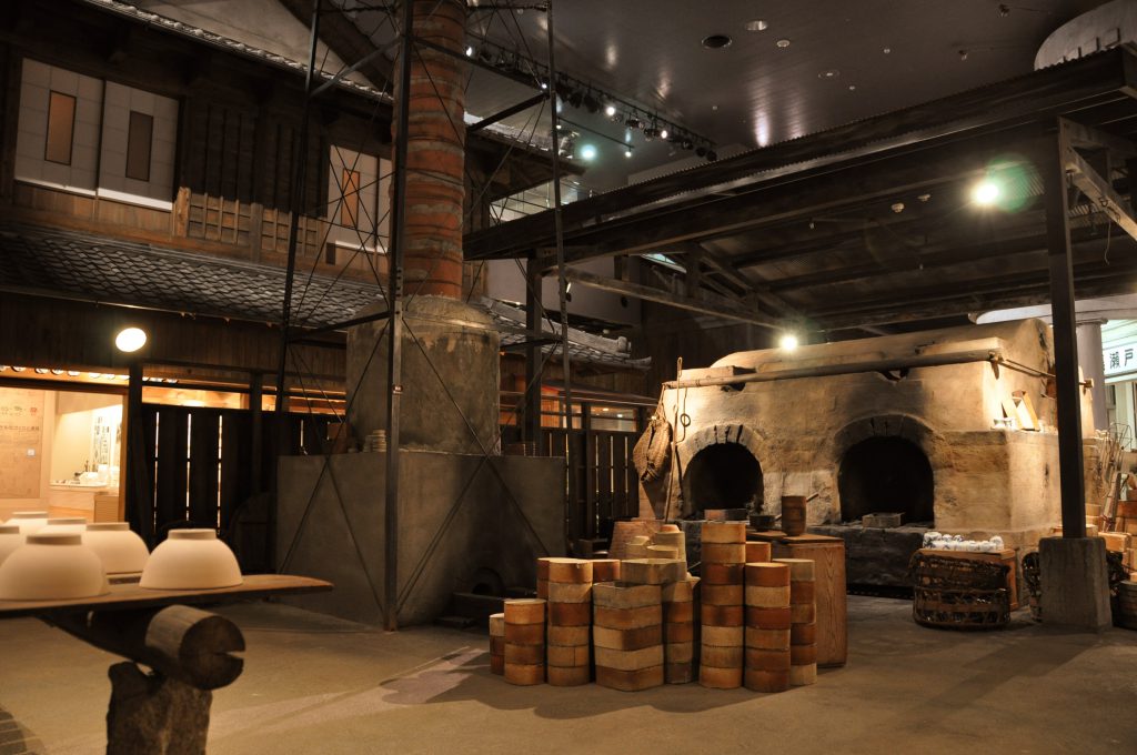 昭和30年代まで活躍した石炭窯と煙突/瀬戸蔵ミュージアム(愛知県/瀬戸市)