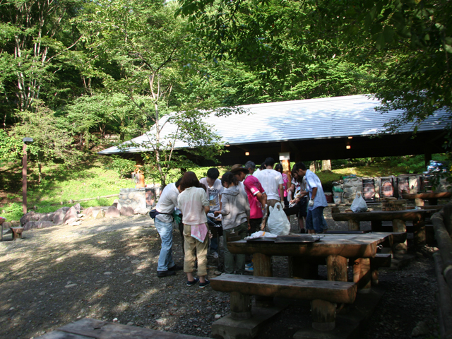 奥多摩・府中など多摩地区の日帰りバーベキュー&キャンプ場！手ぶらOKや無料も