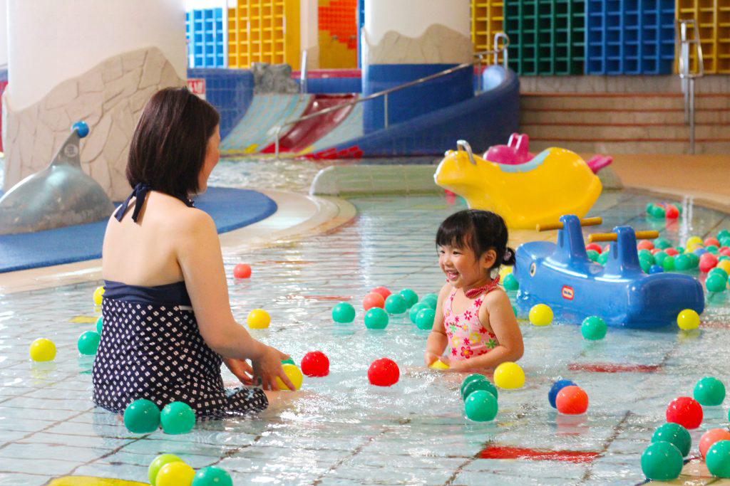 札幌で1年中プールと温泉！子ども連れにやさしいシャトレーゼのスパリゾート