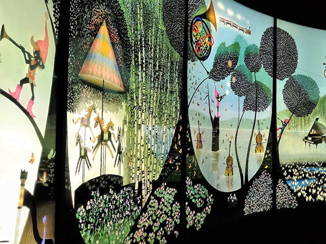 45点ほどの影絵やきり絵が展示されている/池の平ホテル(長野県/立科町)