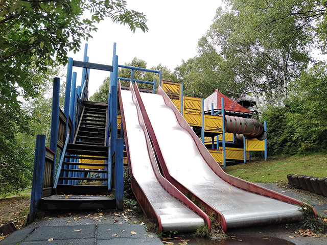 ポリーランドの長い滑り台/池の平ホテル(長野県/立科町)