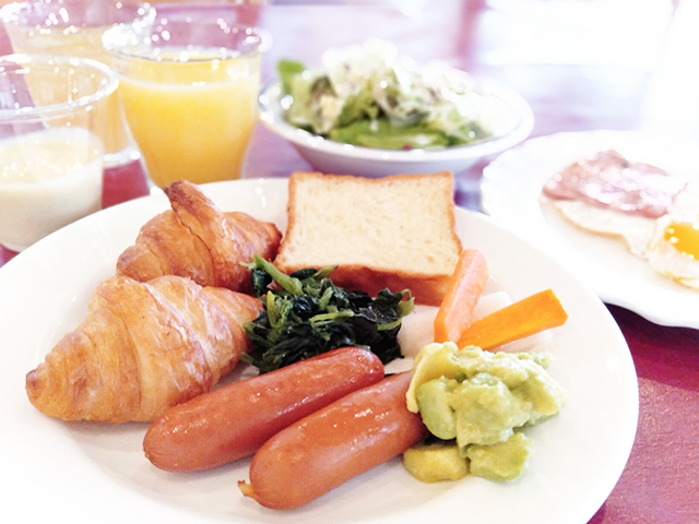 朝食もバイキングでお好きなものを/池の平ホテル(長野県/立科町)