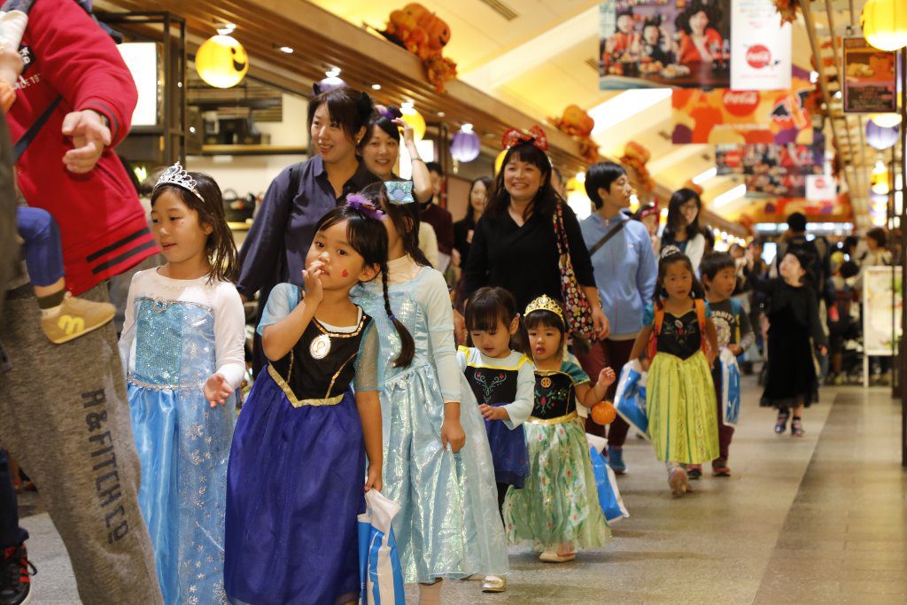 東京のハロウィンイベント7選！子どもにおすすめのテーマパークなど