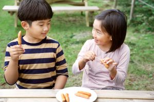 子どもとBBQクッキング！準備から楽しい年齢別メニュー＆デザートが満載