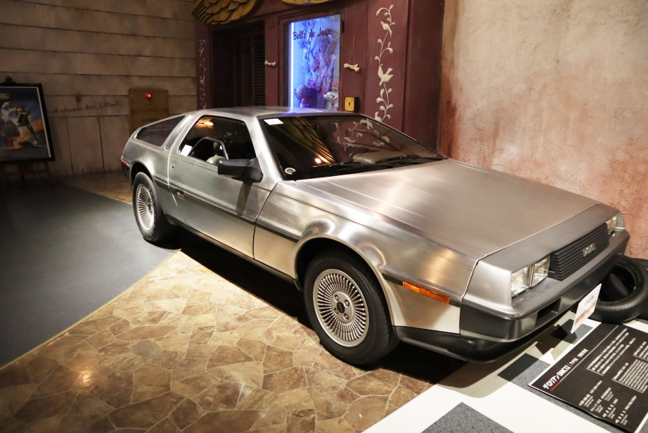 バック・トゥ・ザ・フューチャーのデロリアン／MEGAWEB（東京都/江東区）