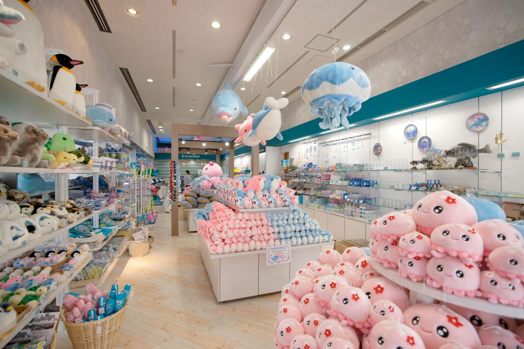 海の生きもののグッズが揃うショップ／九十九島パールシーリゾート（長崎県佐世保市）