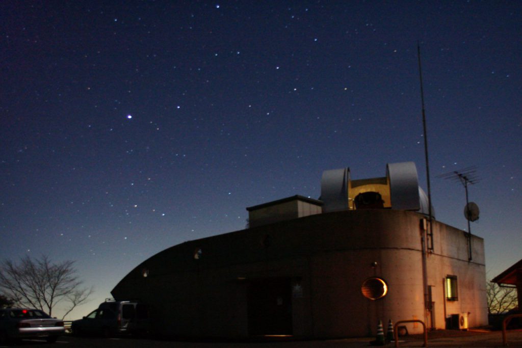 花立山天文台「美スター」と星空/花立自然公園(茨城県/常陸大宮市)