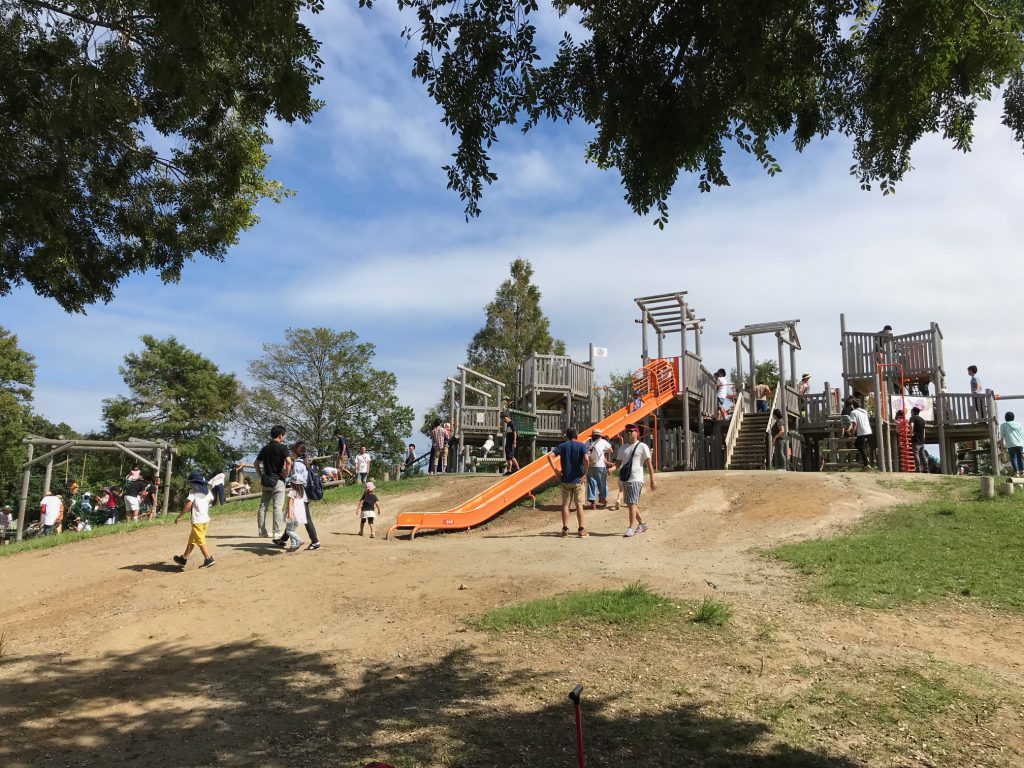 すべり台付きの大型遊具など／みさと公園（埼玉県／三郷市）