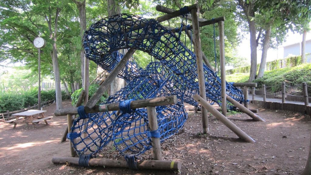 ネットのトンネル/相模原麻溝公園フィールドアスレチック(神奈川県/相模原市)