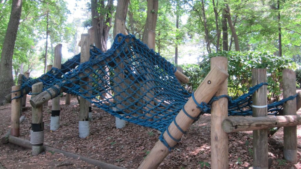 ネット上を渡るコース/相模原麻溝公園フィールドアスレチック(神奈川県/相模原市)
