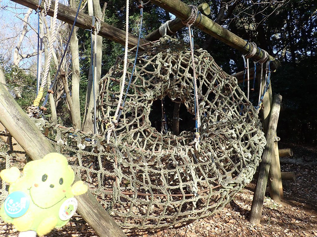 1回転するネットの遊具/藤沢市少年の森(神奈川県/藤沢市)