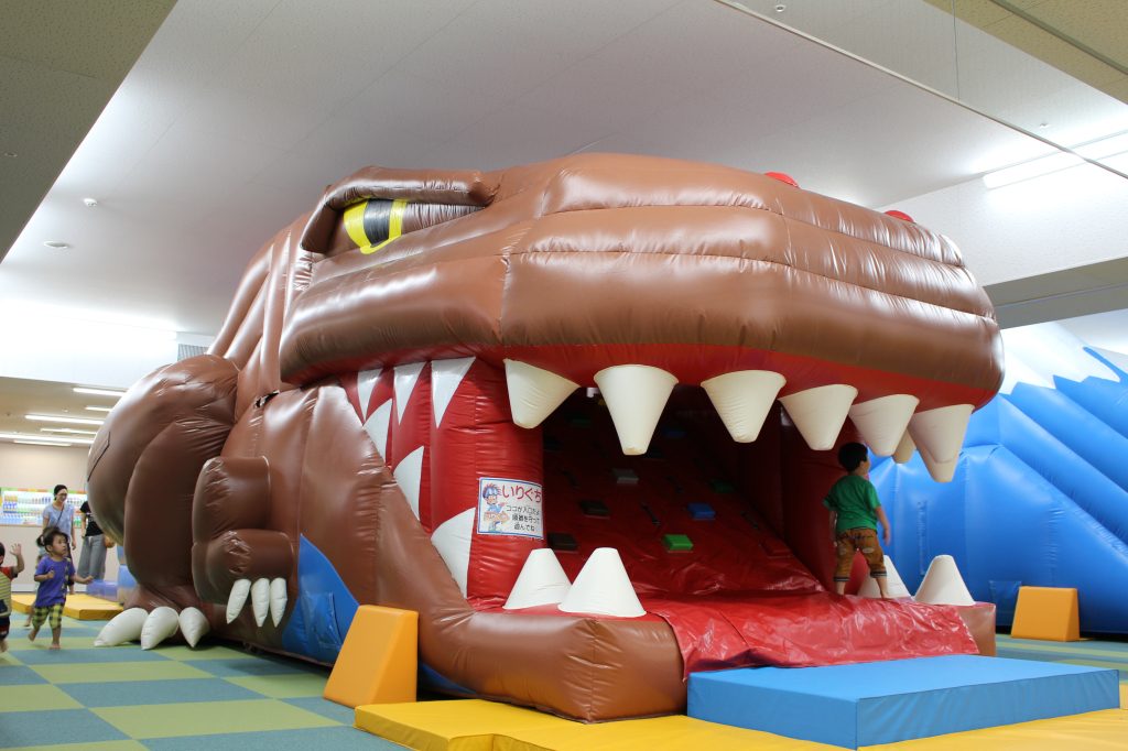 恐竜スライダー「ふわふわエリア」/ファンタジーキッズリゾート(東京都/武蔵村山市)