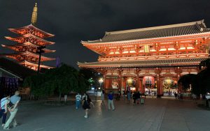 浅草寺のライトアップ（東京都/台東区）