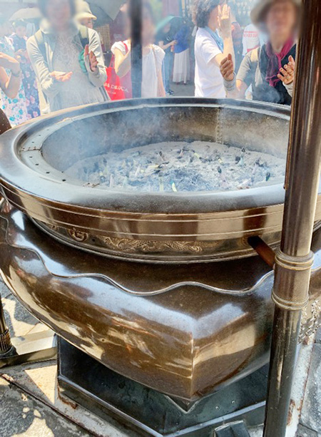 浅草寺のお線香(東京都/台東区)