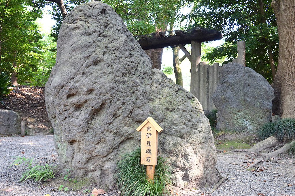 庭園にある名石／清澄庭園（東京都/江東区）