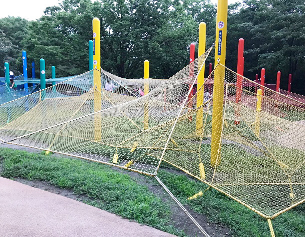 「こどもの森」の大きな遊具／国営昭和記念公園（東京都/立川市）