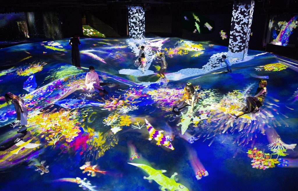 グラフィティネイチャー 山山と深い谷 、レッドリスト/チームラボボーダレス(東京都/お台場)