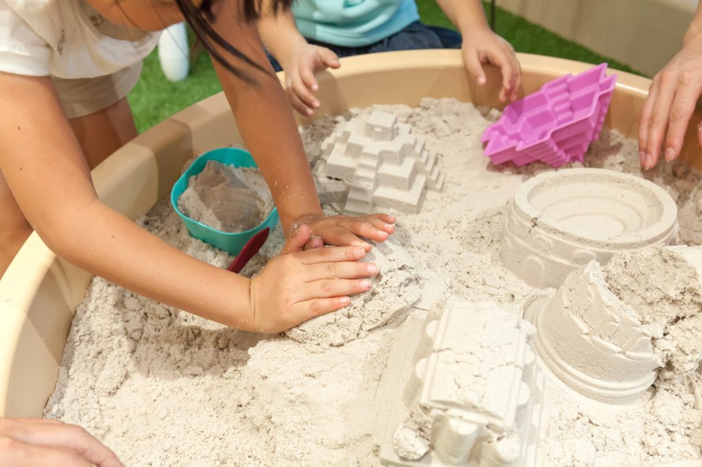 水なしで固まる不思議な砂/あそびパークPLUSイオンレイクタウン店(埼玉県/越谷市)